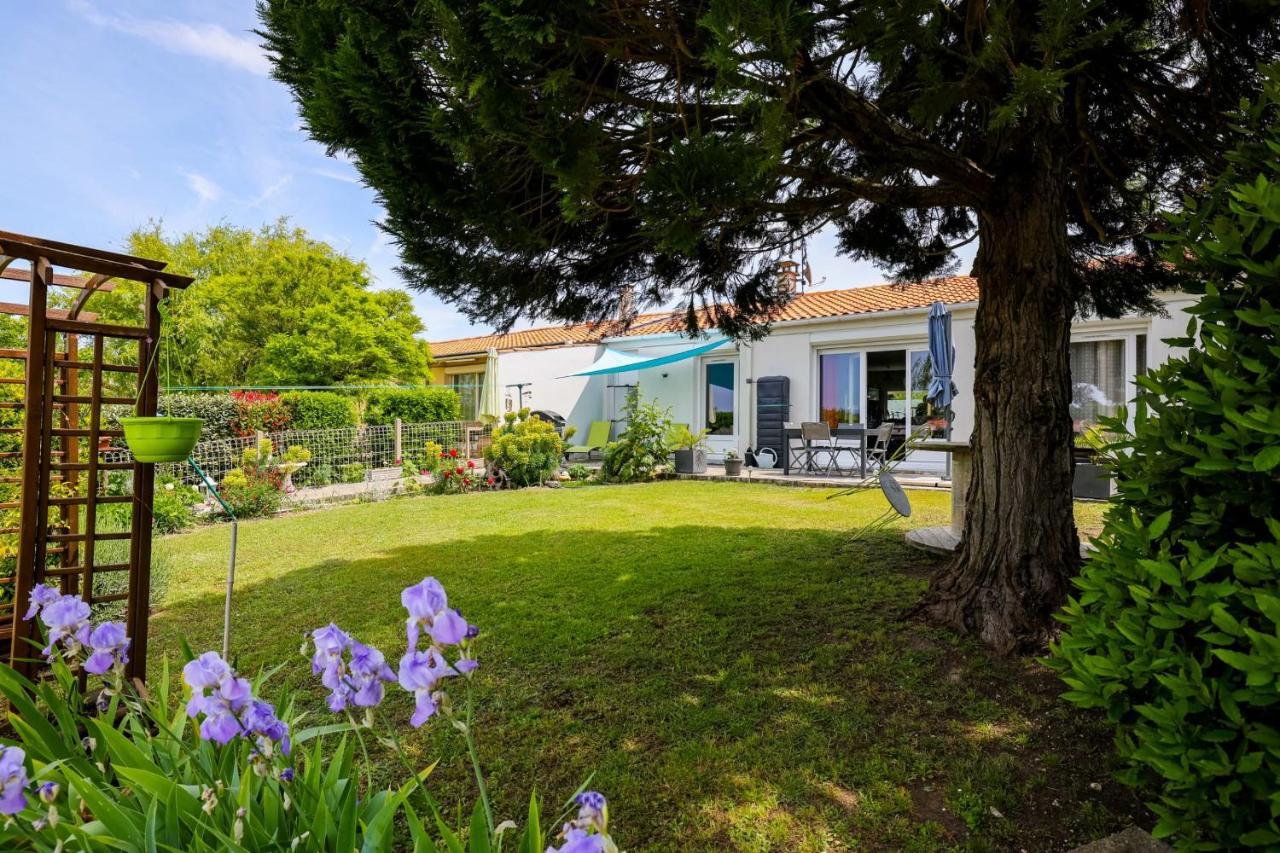 "Logis Debussy"- Saintes Villa Eksteriør bilde